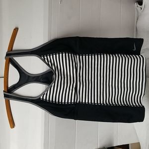 Nike women's swimsuit top only w/built in bra excellent condition sz LG